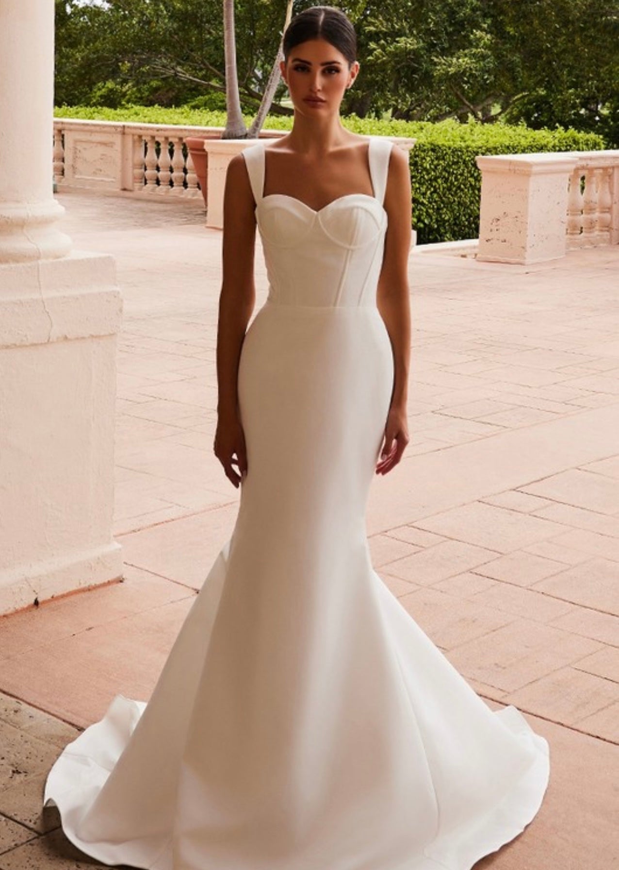 Sleeveless Shoulder Straps Trumpet Wedding Gown